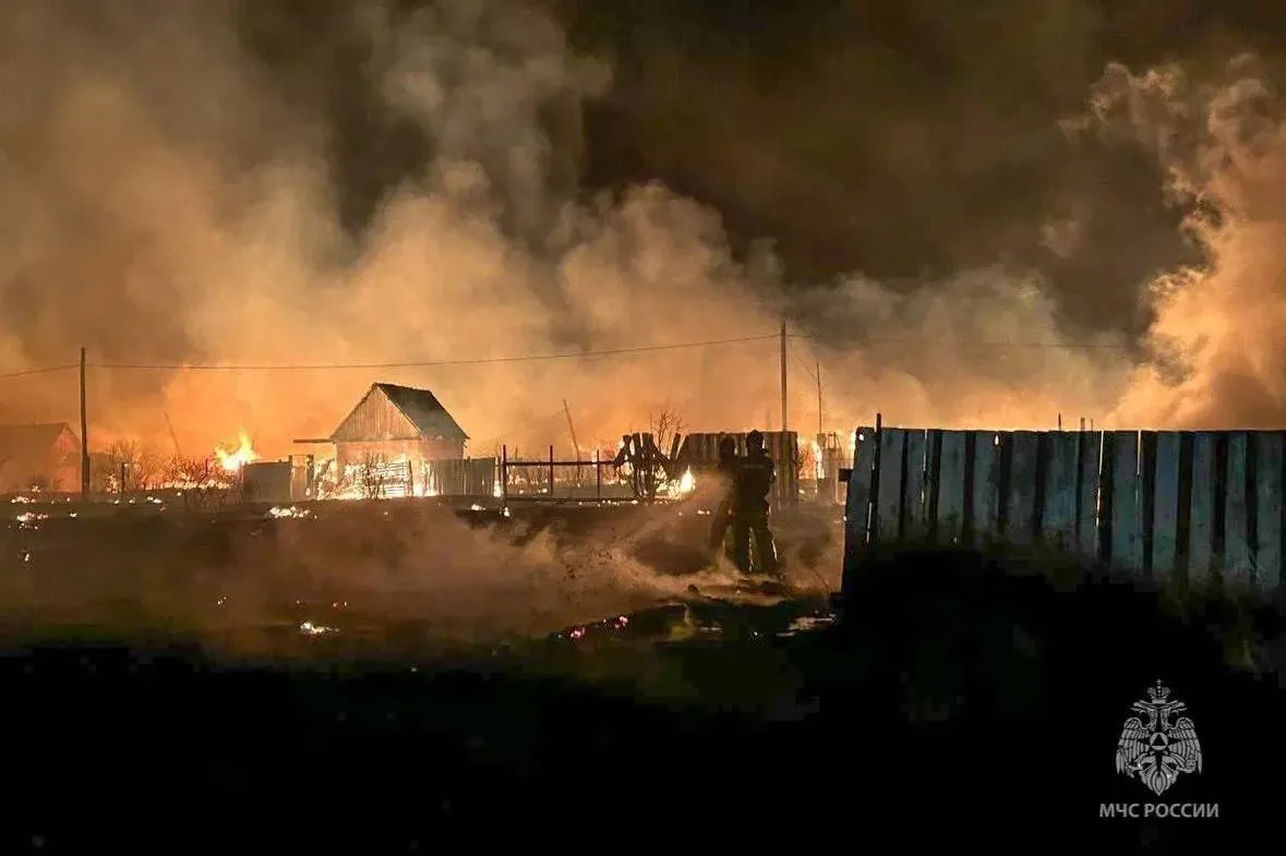 Крупный пожар в Бурятии полностью ликвидирован, огонь уничтожил 17 домов