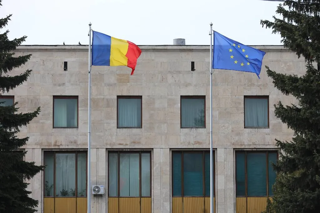 "Там такие же румыны, как и я": Премьер Румынии высказался за объединение с Молдавией