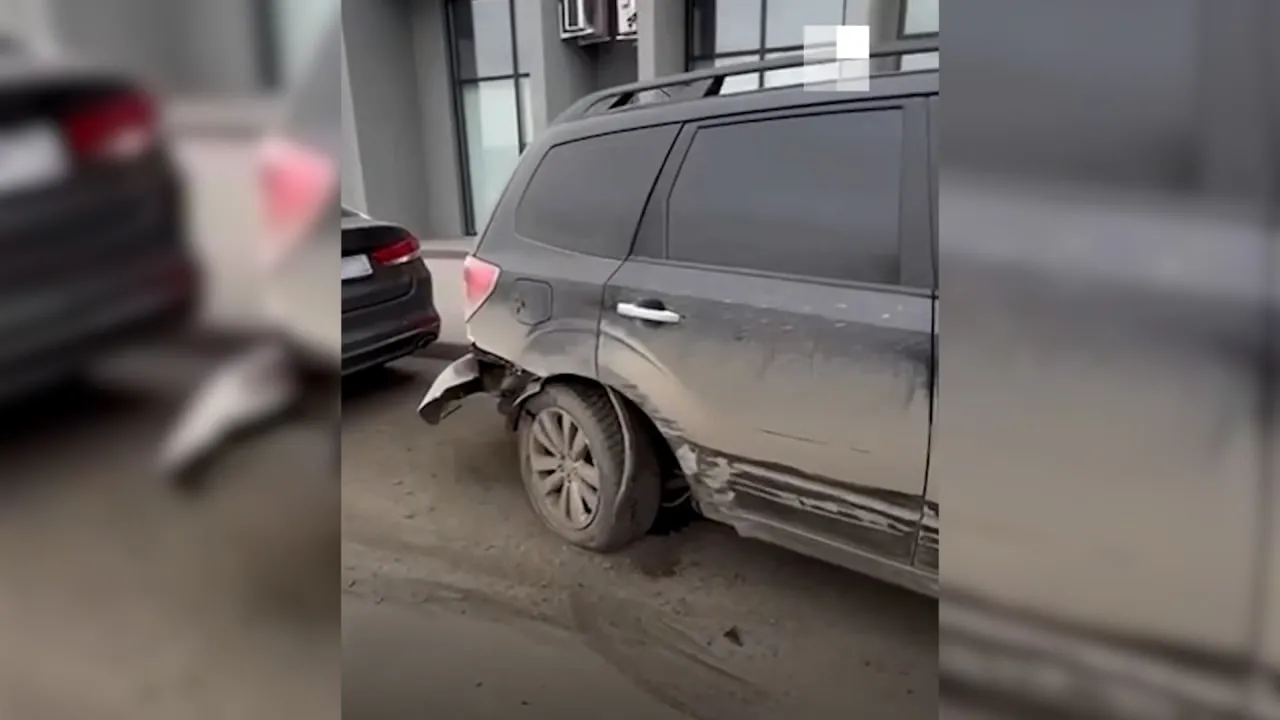 19-летняя девушка за рулём "порше-кайенн" разнесла десяток машин на парковке в Челябинске