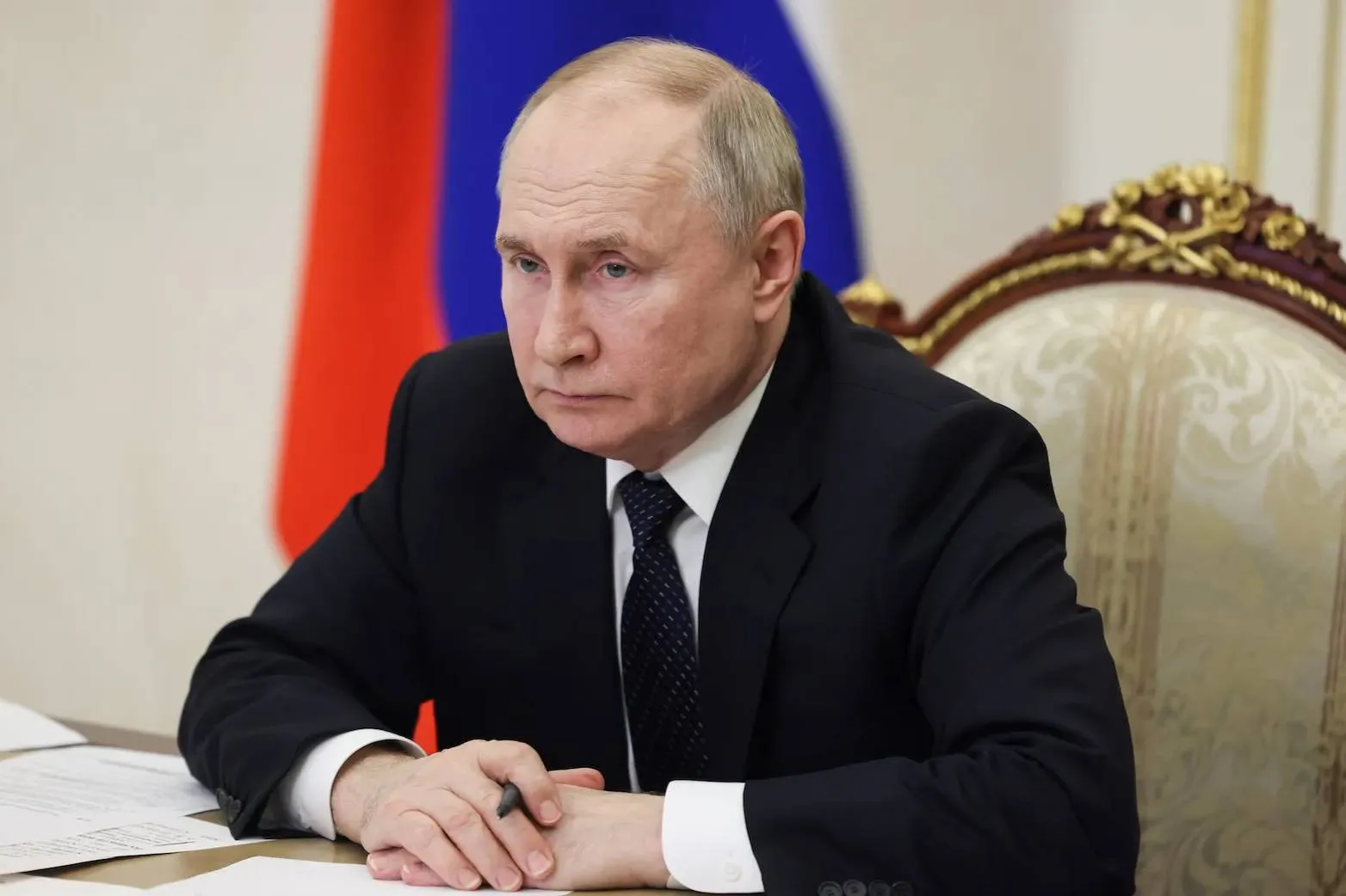 В Кремле рассказали о разговоре Путина с главой МЧС о ситуации с паводком в Оренбуржье
