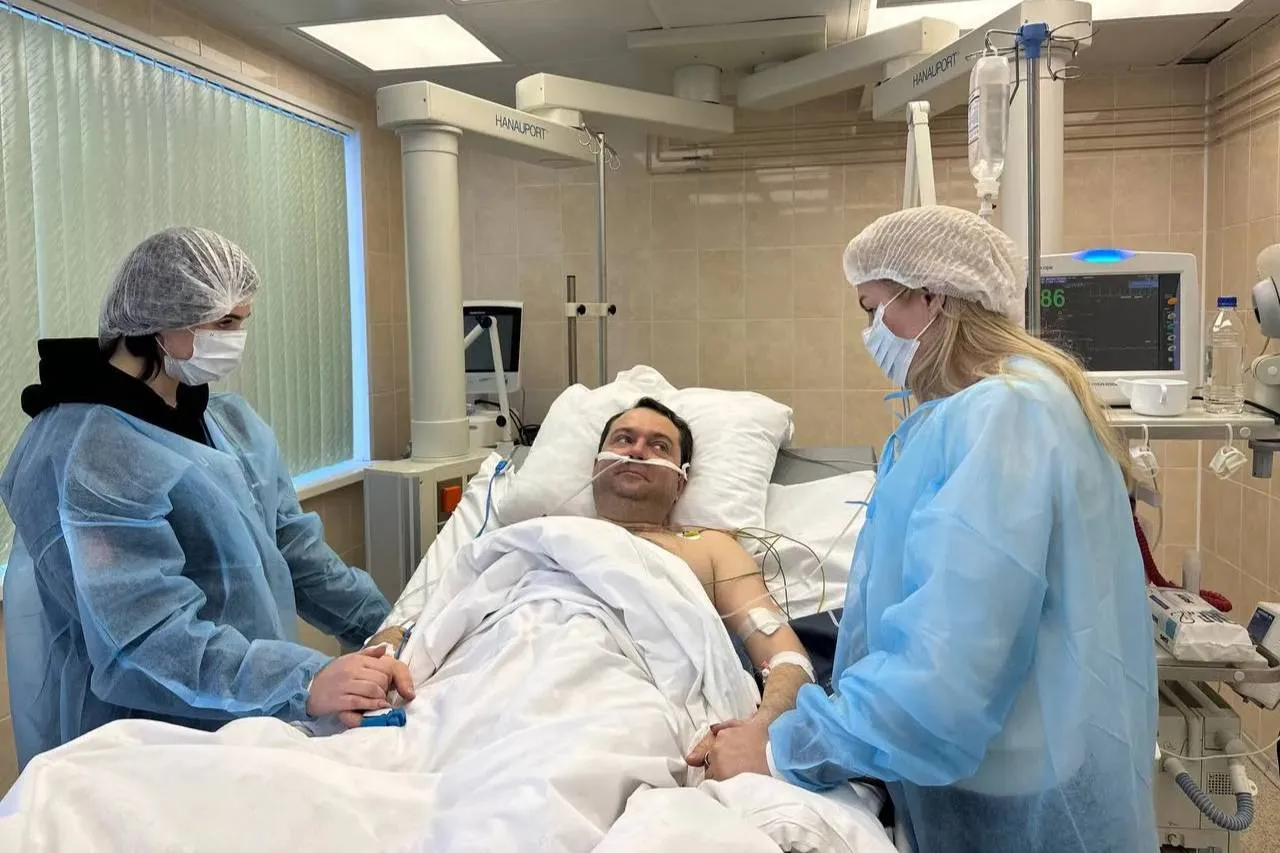 "Опасный период миновал": Раненого губернатора Чибиса переводят из реанимации в хирургию