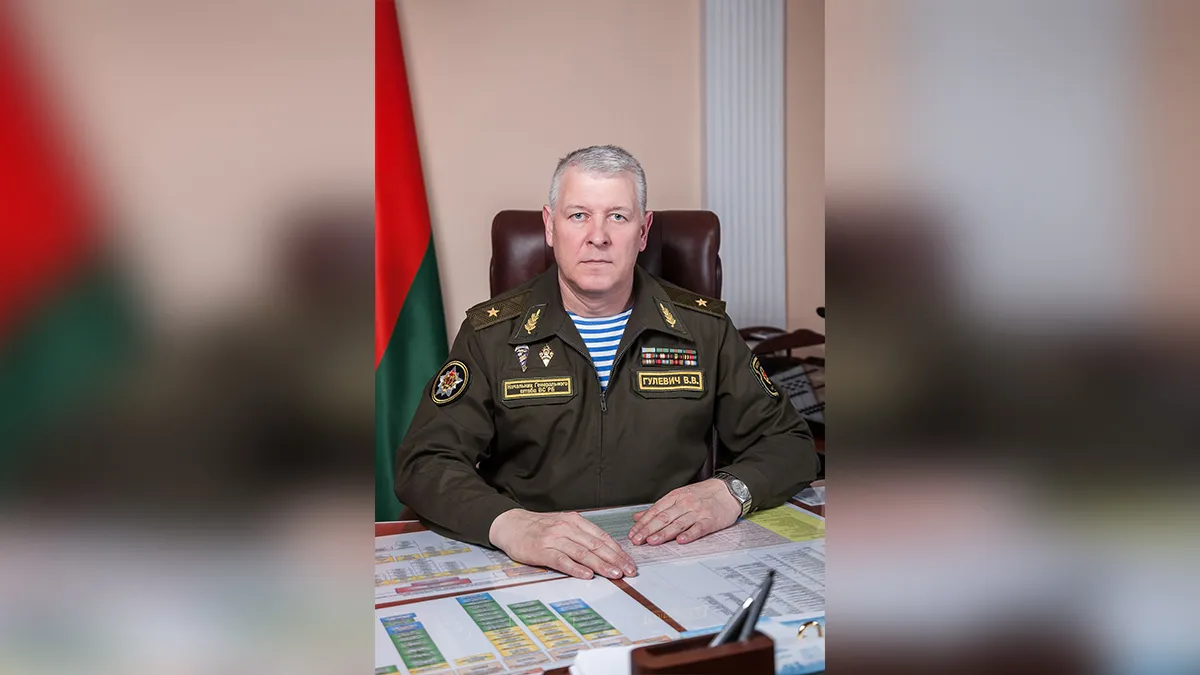 В Белоруссии отправлен в отставку начальник Генштаба Виктор Гулевич