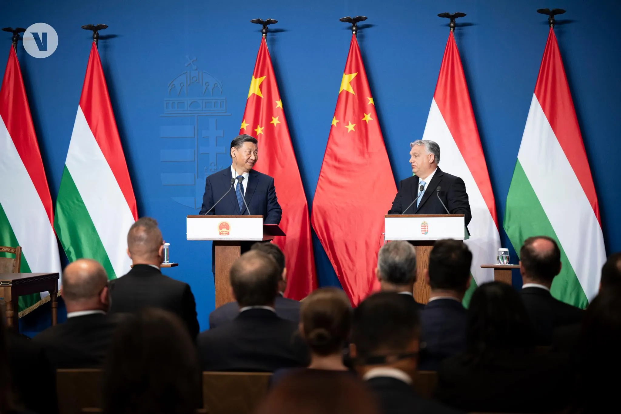 Венгрию включили в круг друзей Китая после визита Си Цзиньпина к Орбану