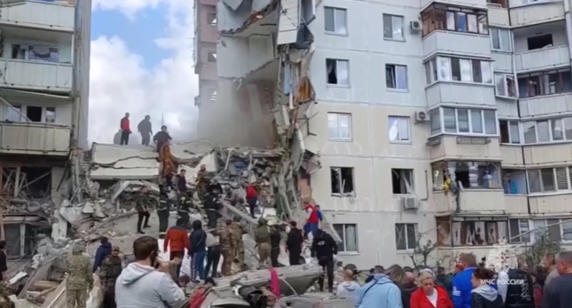 Появилось видео спасения ребёнка из-под завалов рухнувшего дома в Белгороде