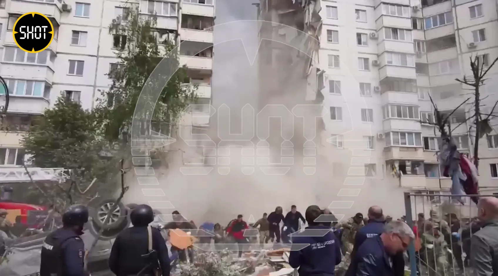 Момент обрушения крыши жилой многоэтажки в Белгороде попал на видео