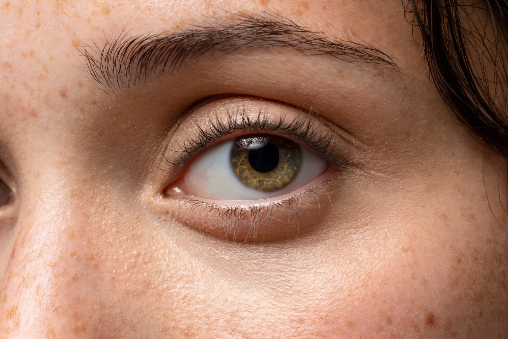 Офтальмолог раскрыла, как часто надо моргать, чтобы не страдать синдромом сухого глаза