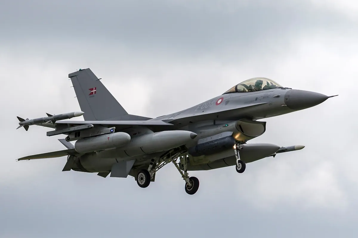 В Крыму пообещали Украине, что игры с F-16 ей сильно аукнутся