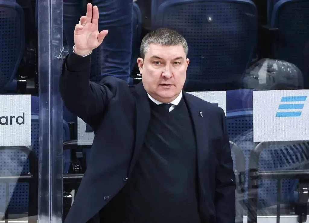 Анвар Гатиятулин стал главным тренером хоккейного клуба "Ак Барс"