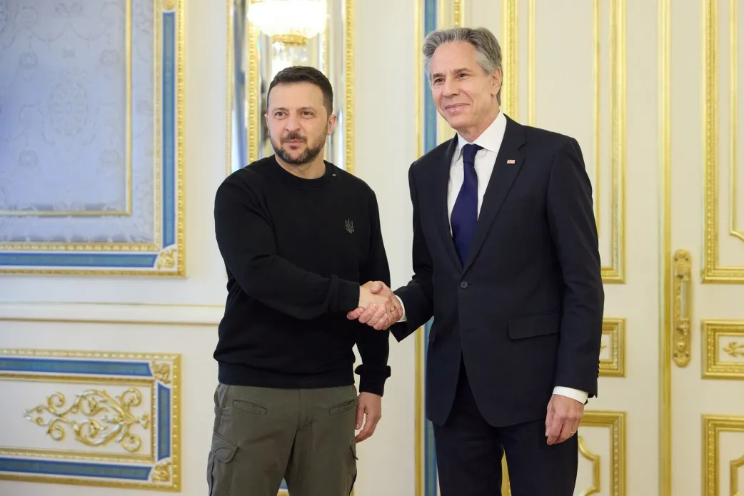 Политолог назвал основную цель внезапного визита Блинкена в Киев
