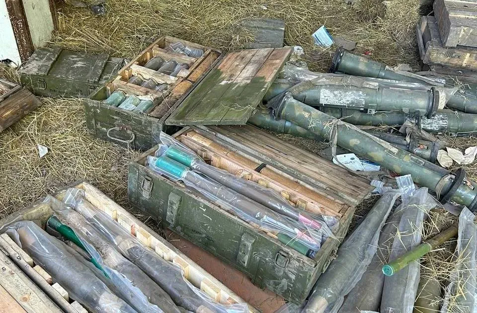 В Авдеевке нашли несколько украинских заминированных схронов со взрывчаткой
