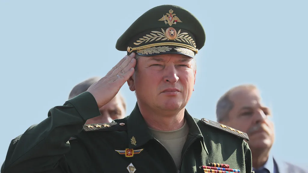 Что известно о генерале Лапине, которого назначили командовать новым Ленинградским военным округом