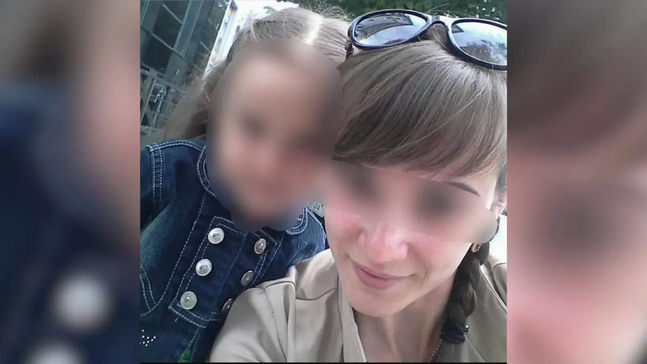 Полиция задержала мать-кукушку, которая бросила маленькую дочку в магазине на Кубани