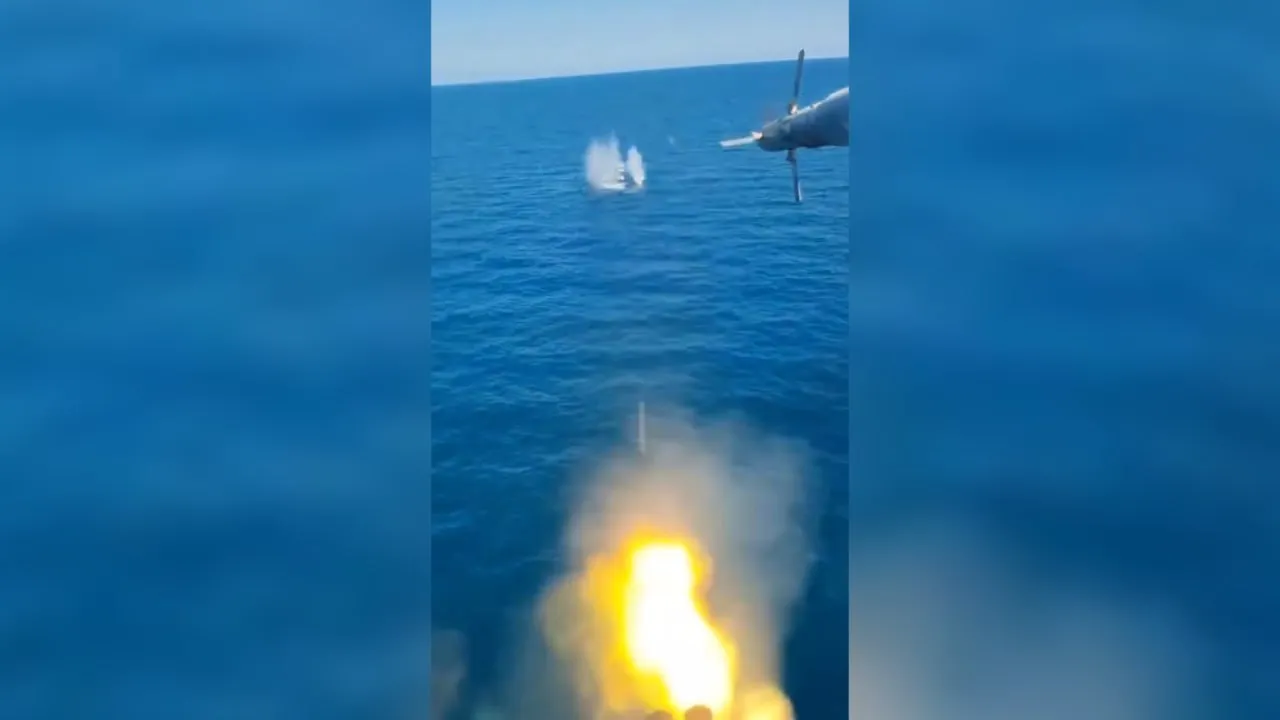 Минобороны показало уничтожение безэкипажных катеров ВМС Украины в Чёрном море