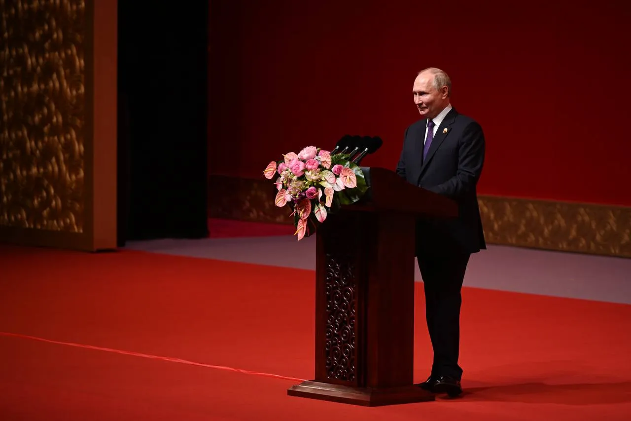 Путин отметил готовность России снабжать Китай экологически чистой энергией