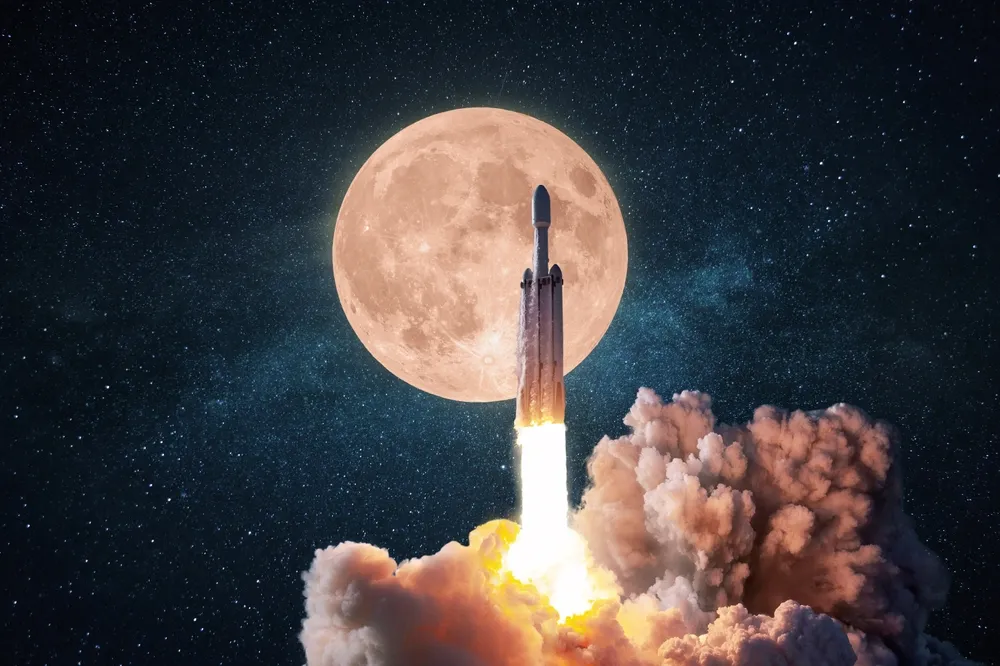 Борисов назвал срок начала экспансии Луны Россией и Китаем