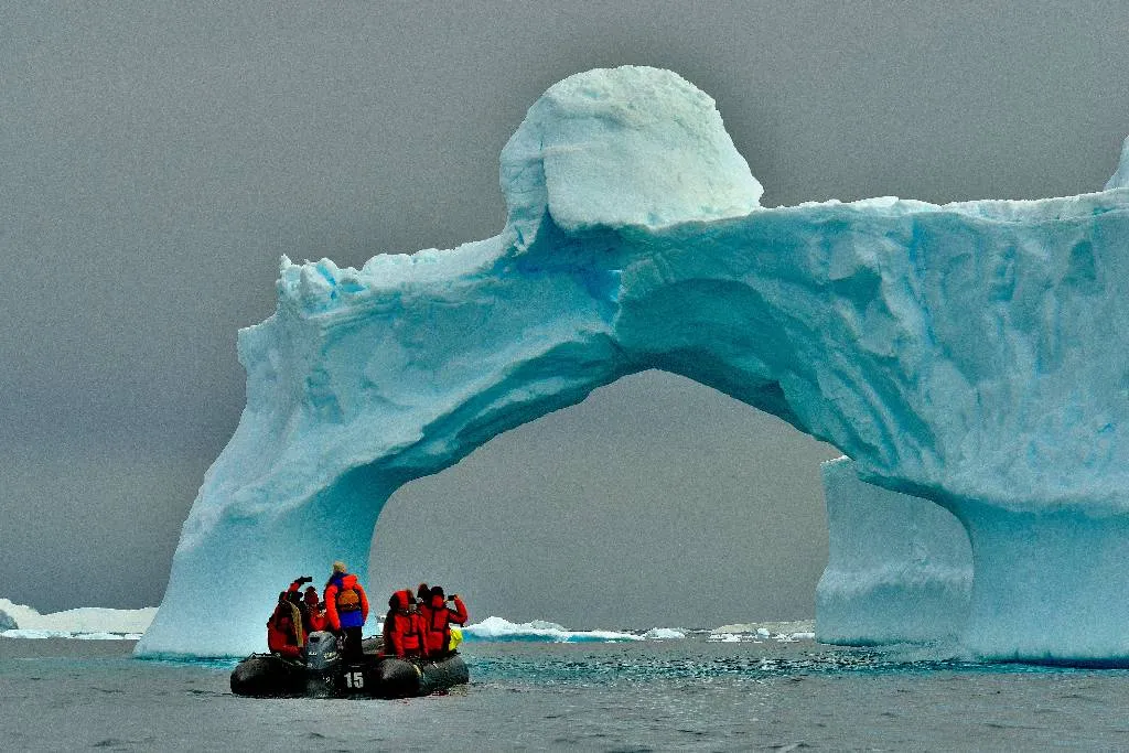 В Петербурге начали подготовку ко второй Антарктической кругосветной экспедиции