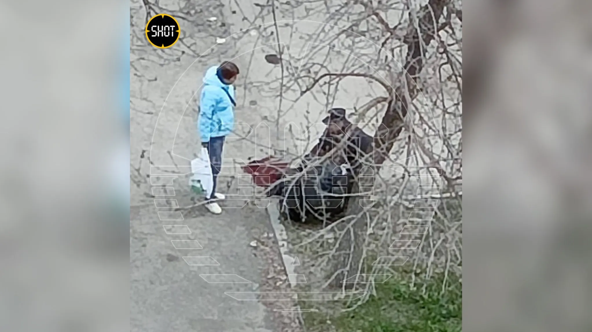 Россиянин хладнокровно убил девушку тремя ударами в сердце, её мама оцепенела у тела