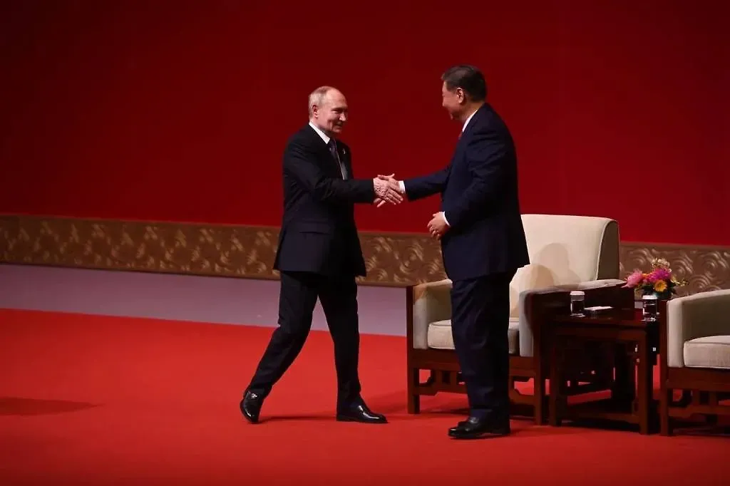 Ушаков рассказал о химии на переговорах Путина и Си Цзиньпина