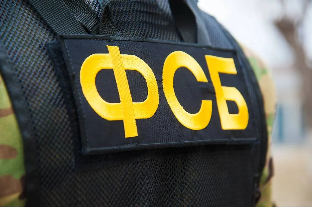 ФСБ сообщила о депортации из РФ камерунца за поддержку террористов