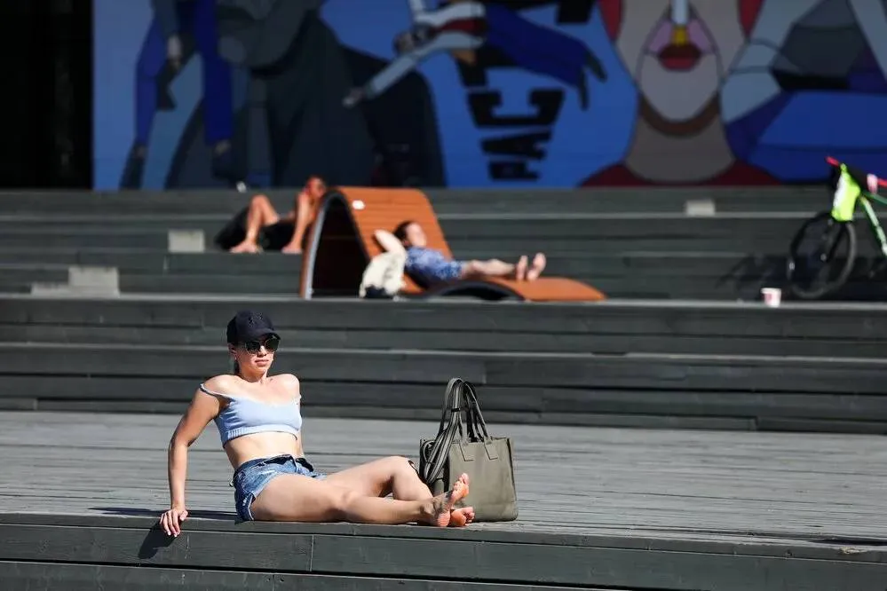 Москвичей предупредили о повторении жары 2010 года этим летом