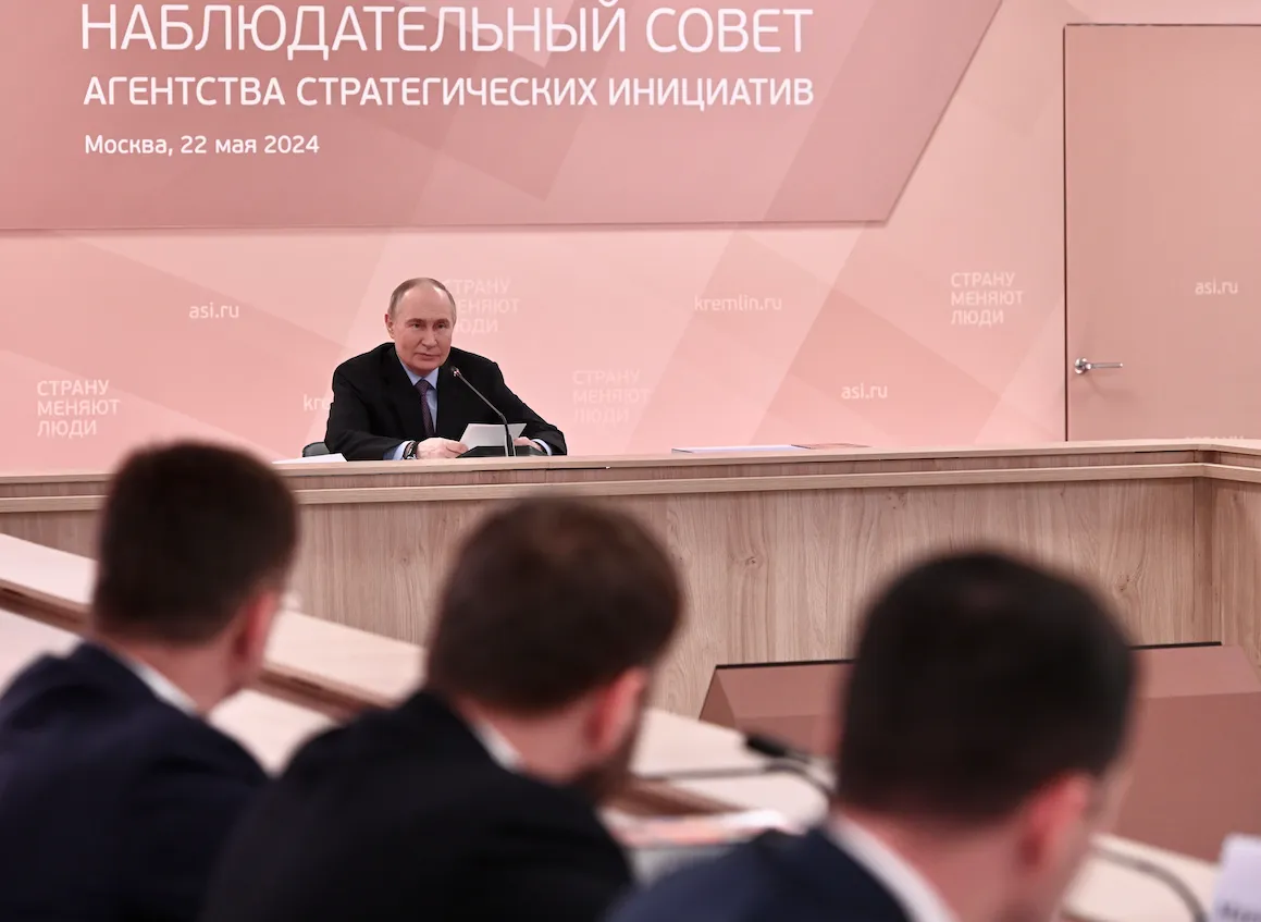 Путин предложил создать стимулы для бизнеса за помощь бойцам СВО