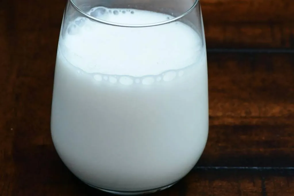 Важен сбалансированный рацион: Нутрициолог объяснила, чем заменить молочку после 50 лет