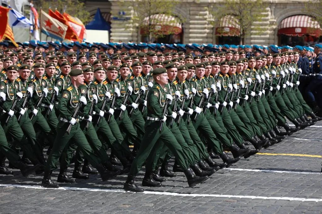 Шойгу назвал число городов России, где состоятся Парады Победы