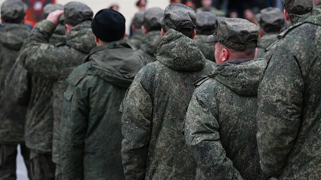 Часть украинских чиновников отправят в армию вслед за больными ВИЧ и умственно отсталыми