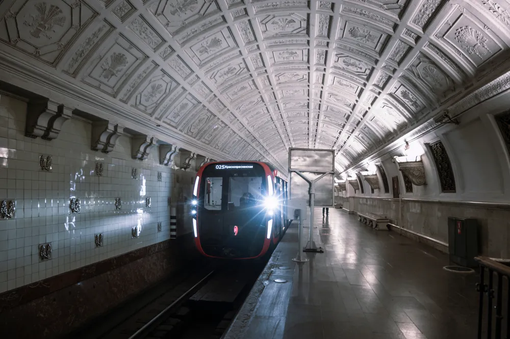 Движение на Сокольнической линии столичного метро восстановлено