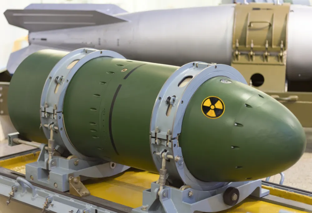 Выживем ли: В Польше испугались ответа России на размещение ядерного оружия США