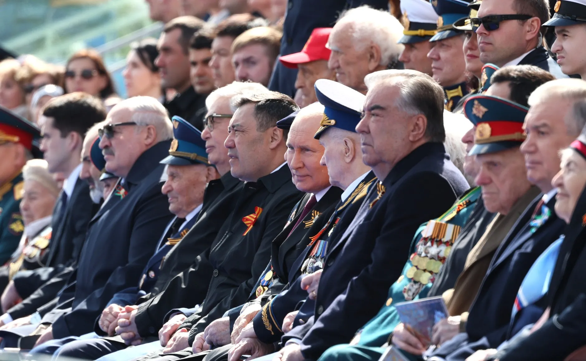 Президент Таджикистана поедет в Москву на Парад Победы
