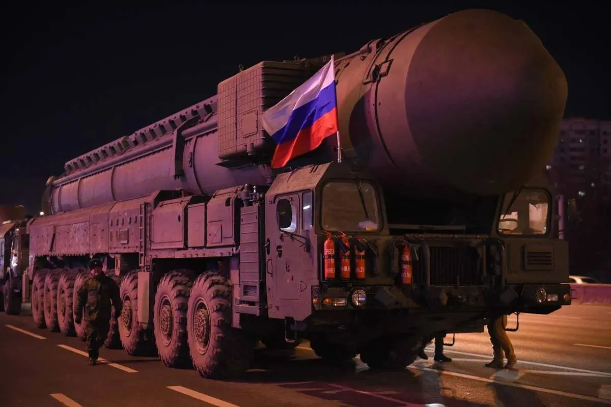 Макрон: Дальность и мощность ракет России подвергают Европу опасности