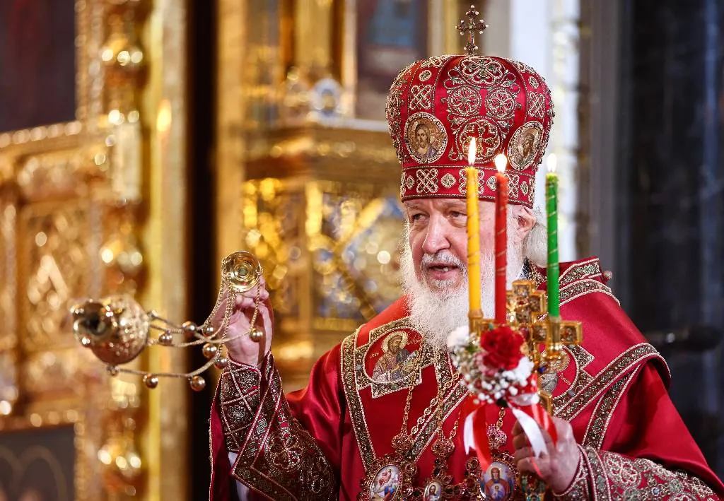 Патриарх Кирилл передал Казанскую икону храму Христа Спасителя