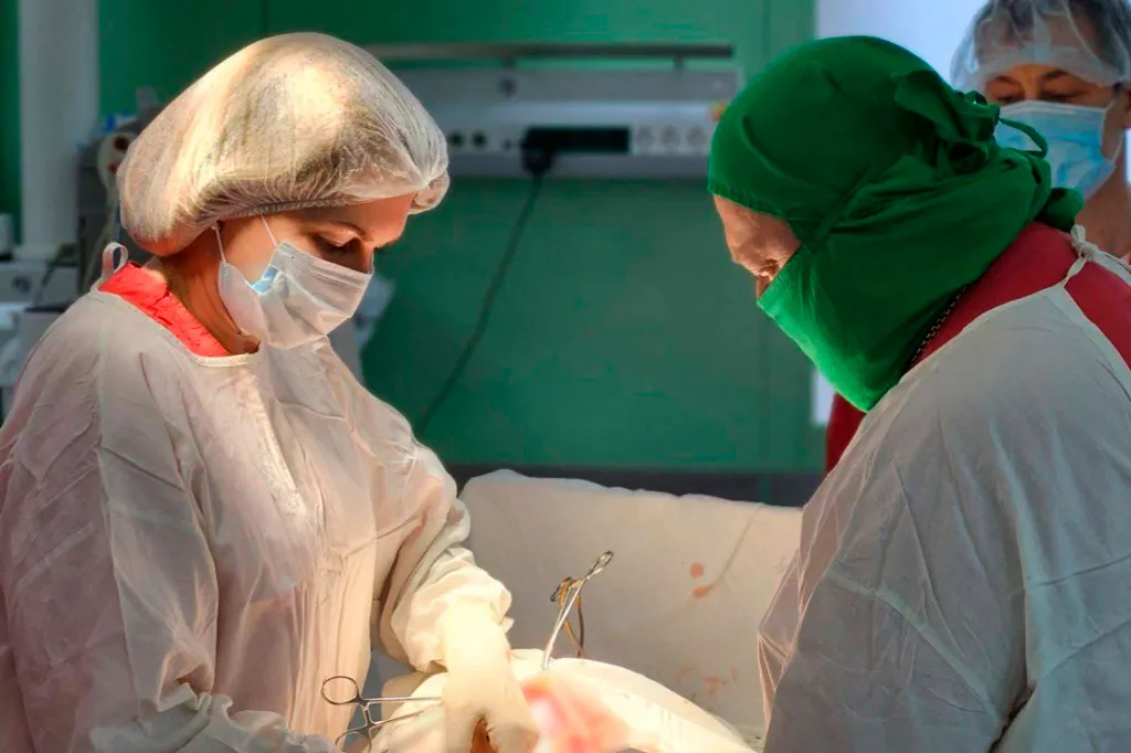 В Балашихе хирурги удалили пациентке опухоль весом 17,5 килограмма