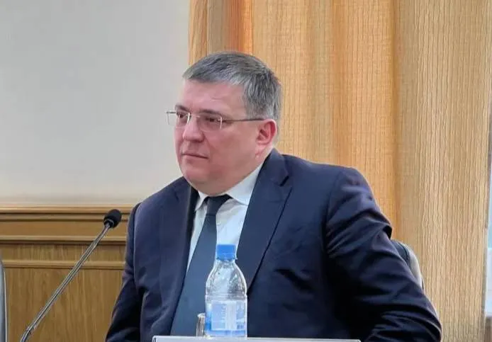 Обещал покровительство: СК раскрыл сумму взятки, за которую взяли башкирского экс-министра Клебанова