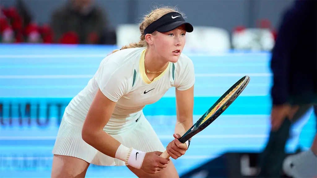 Экс-теннисистка Петрова отметила, что Мирра Андреева набирает опыт и уверенность
