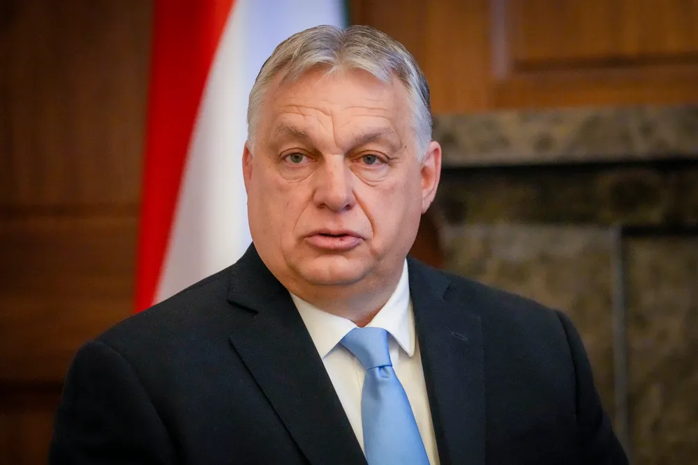 "Путь в ад": Орбан собрался помешать "безумной" Европе вступить в войну с Россией