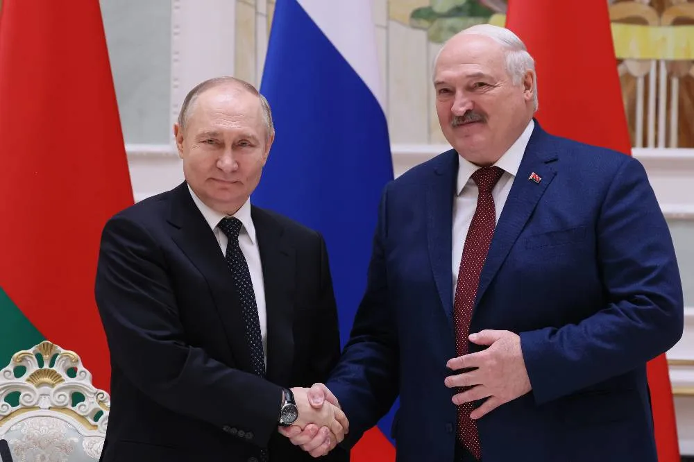 Путин и Лукашенко поручили решить вопрос с роумингом к декабрю этого года