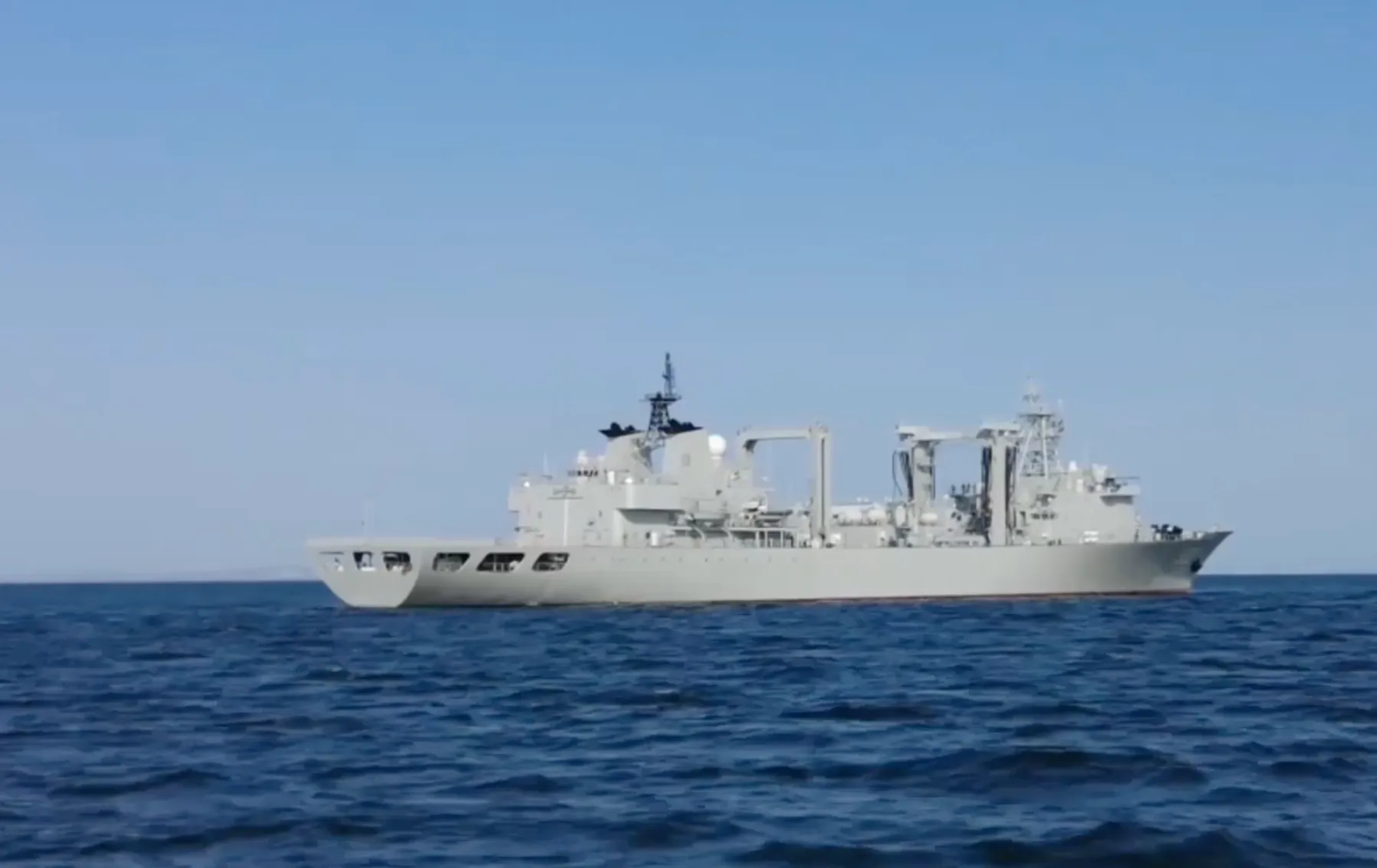 Российские и египетские корабли проведут совместные учения в Средиземном море