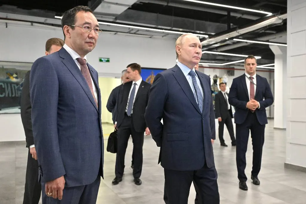 Путин обсудил с главой Минфина возведение моста через Лену до визита в Якутию