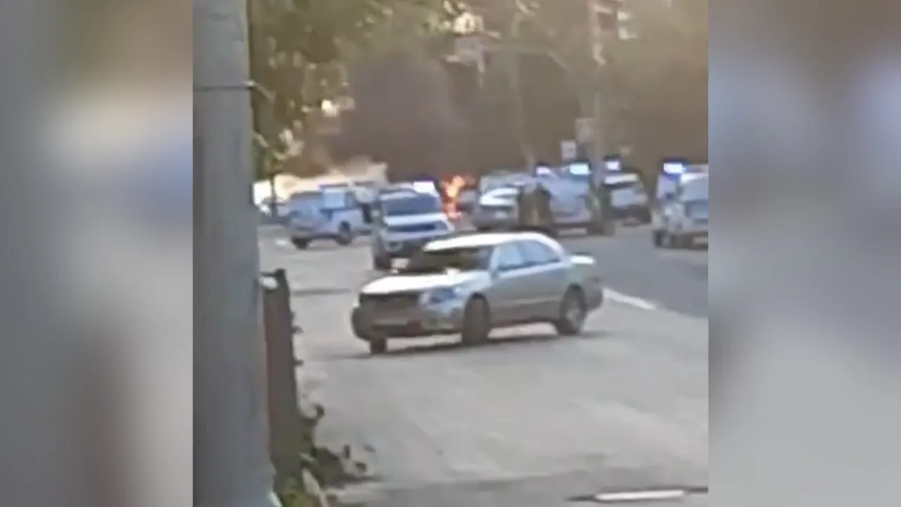 Момент стрельбы по полицейским в Дербенте попал на видео