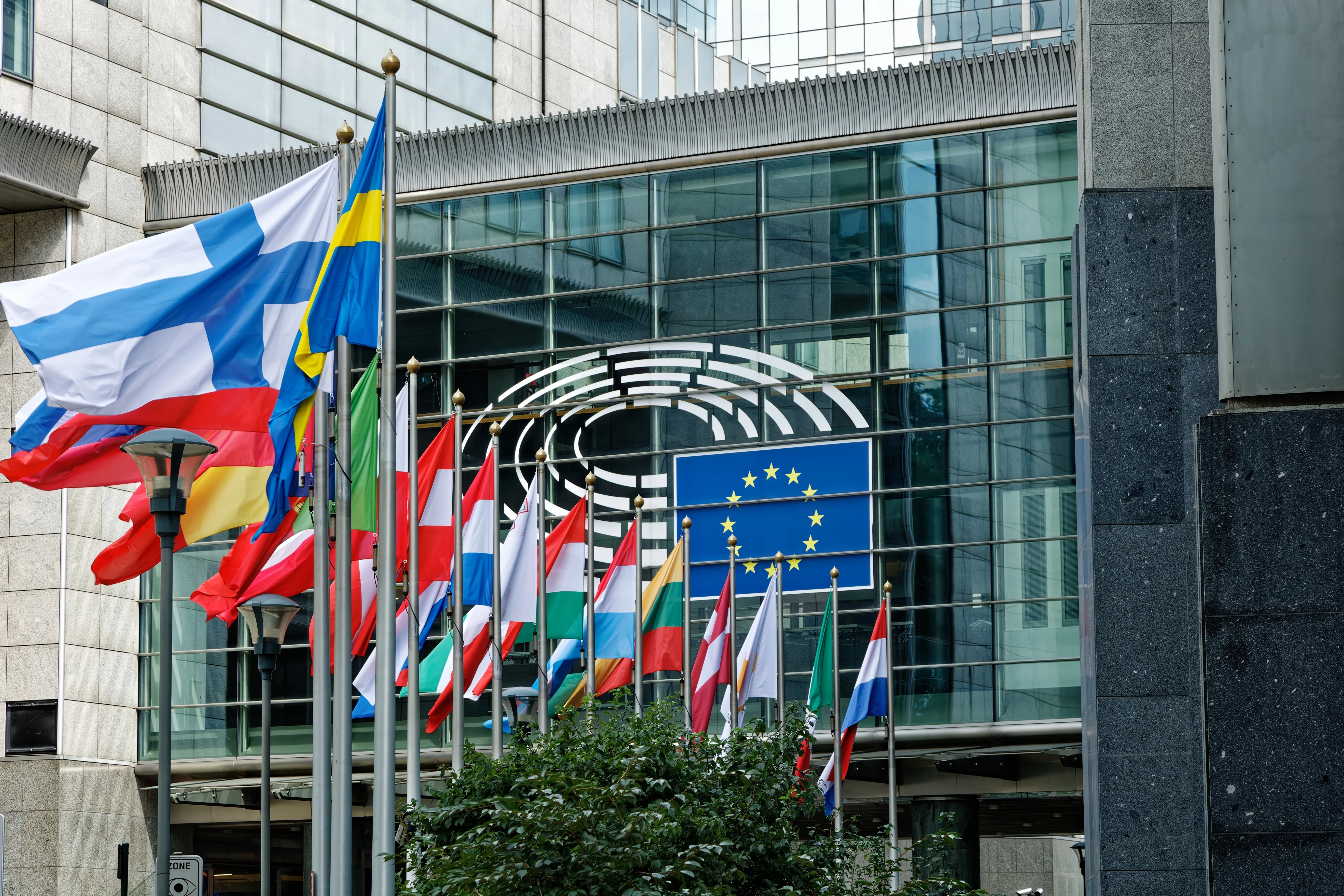 ЕС распространил введённые против РФ санкции и на Белоруссию