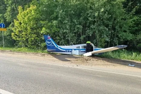 Стала известна причина аварийной посадки самолёта на дорогу в Подмосковье