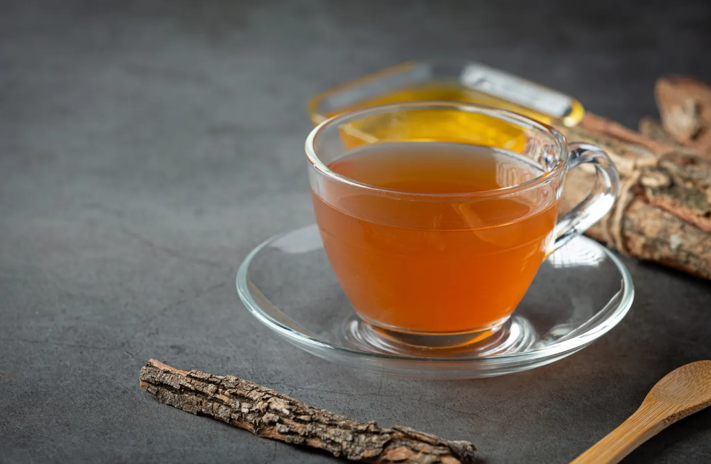 Терапевт рассказала, какая любимая россиянами добавка для чая приносит больше вреда, чем пользы