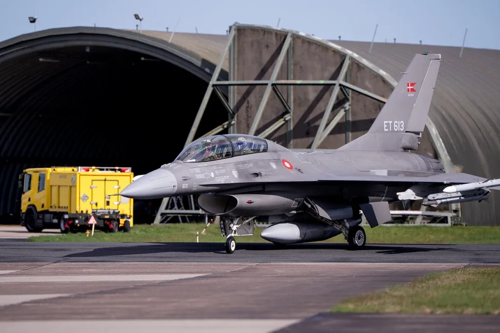 Бельгия запретила Киеву использовать поставленные F-16 за пределами страны