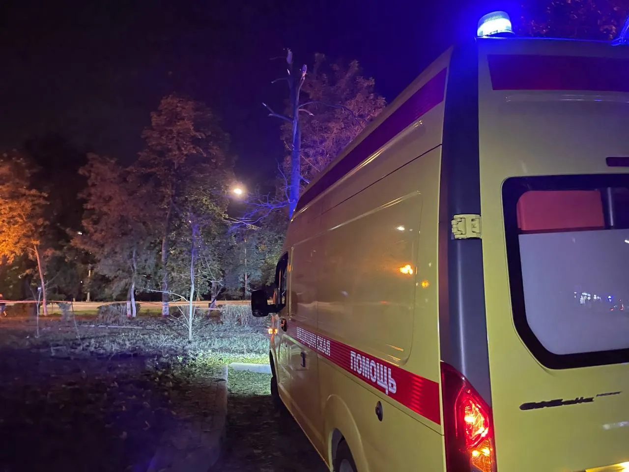 Мужчина заработал контузию после атаки БПЛА на его авто в селе под Белгородом