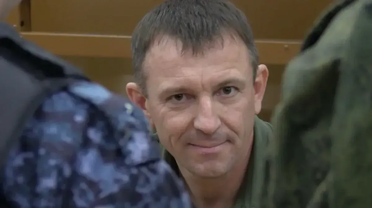 СК снова попросил перевести генерала Попова под домашний арест