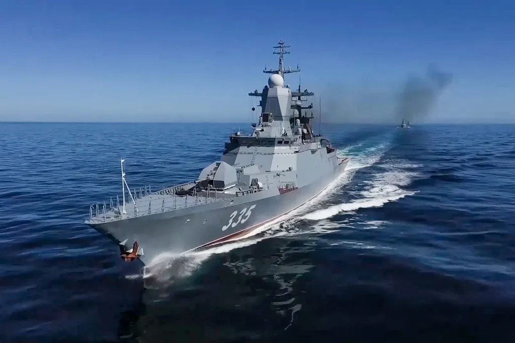 Отряд кораблей Тихоокеанского флота прибыл на военно-морские учения в Китай