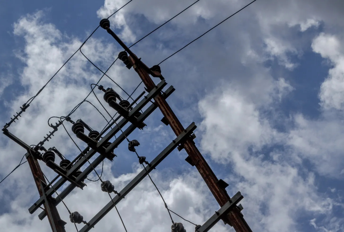 Ограничения потребления электроэнергии введены на юге из-за сбоя на Ростовской АЭС