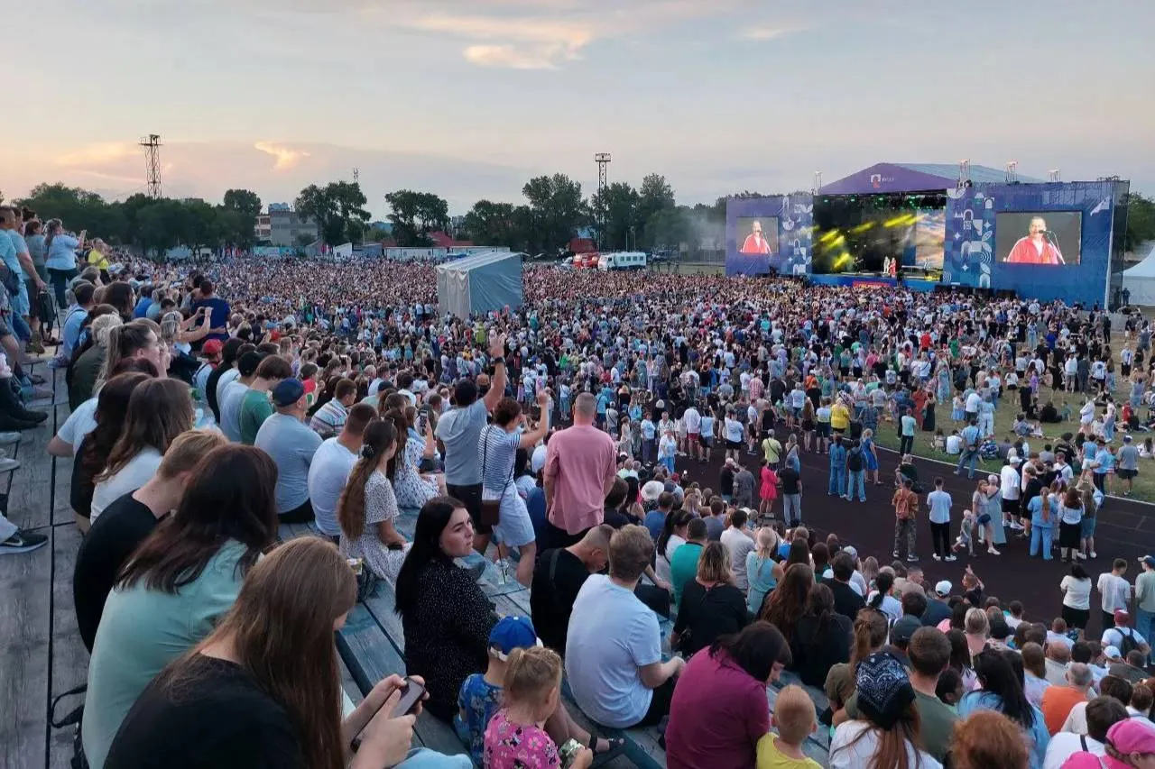 Концерты, награждения, семейные фестивали: В России масштабно празднуют День металлурга
